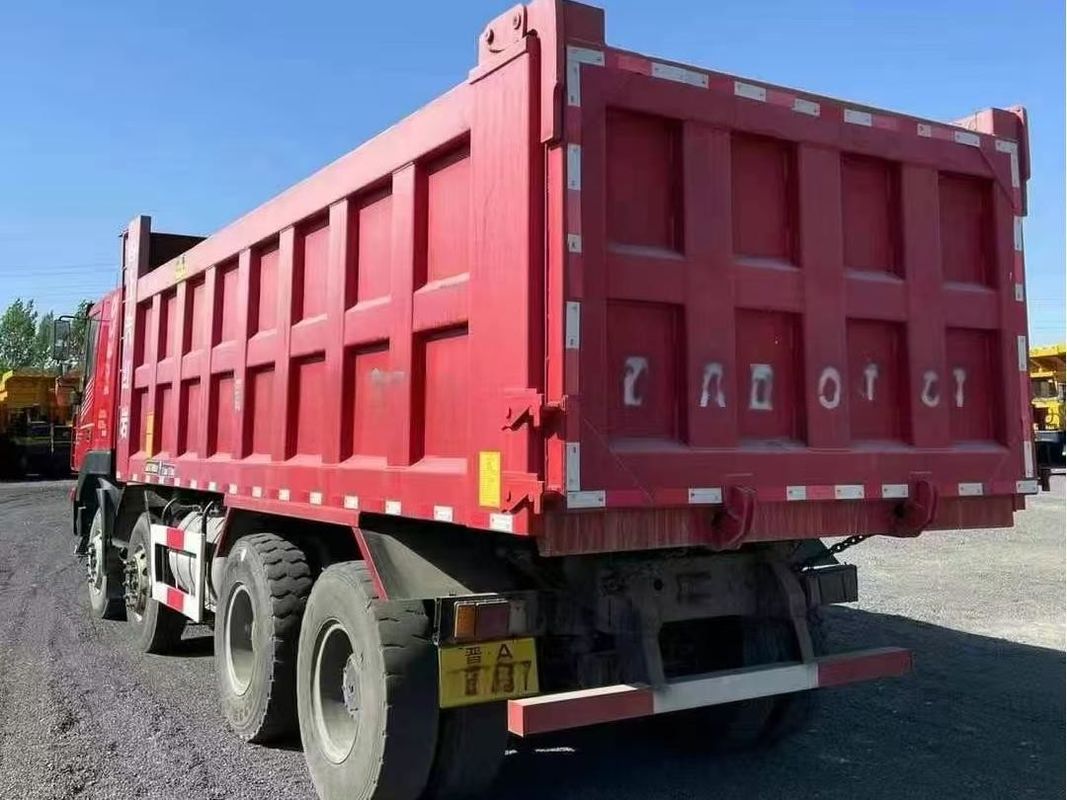 الصين الشاحنات المستعملة الثقيلة SAIC هونغيان شاحنة قمامة 8 × 4 شاحنة تكنولوجيا القيادة اليد اليسرى 390 حصان