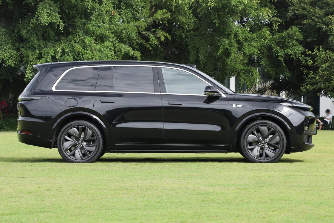 سيارات الدفع الرباعي ذات إطالة المدى Li Auto Models L9 Ultral 1.5T المدى السريع 1000km السرعة القصوى 180km/H