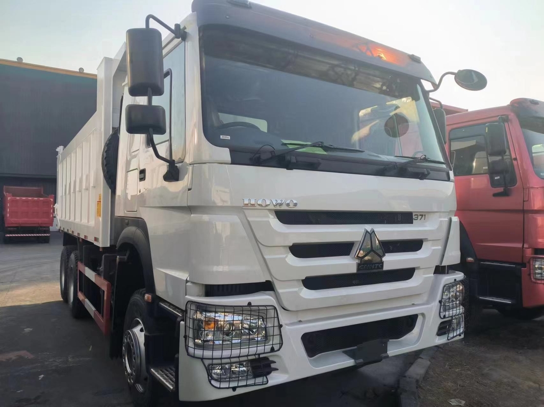 شاحنة نقالة جديدة للبيع سينوتروك هوو 371hp 6 * 4 وضع القيادة 2025 سنة Rhd شاحنات القمامة الثقيلة