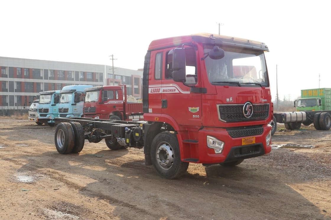 شاحنة شاحنة شاسيه شاكمان L5000 4×2 وضع القيادة 240 حصان 6.8m