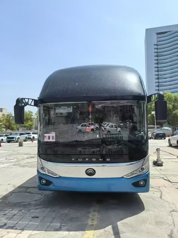 مركبة نقل عامة مستعملة ZK6137 مقصورة نظيفة 56 مقعداً ركاب ثقيلون حالة جيدة للجسم