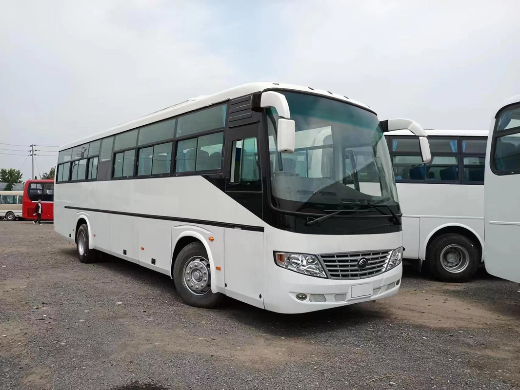 حافلة يوتونغ مستعملة في المخزون Zk6112d 53 مقعد داخاي وقود الديزل نوع اليورو 2 محرك مع باب وسط