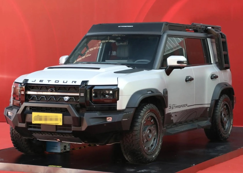 جناح تنين فضي جديد 2024 سيارة بنزين 4WD متينة وقوية وسيارة مثالية مع لون مخصص
