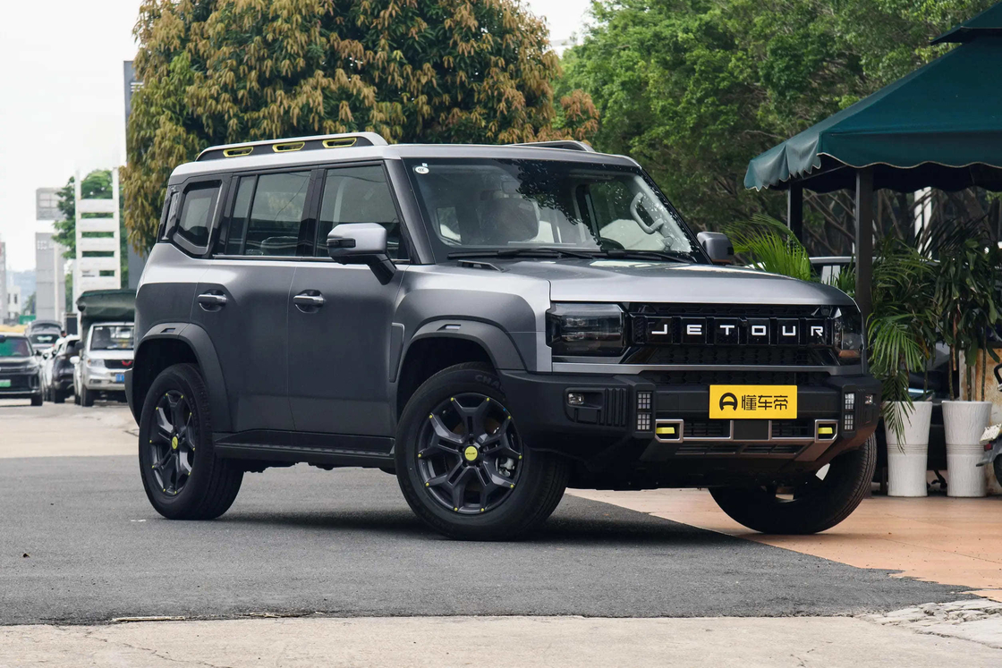 شيري جيتور ترافيلر 2.0td بنزين دفع رباعي جديد سيارة دفع رباعي صينية للطرق الوعرة قيادة يمنى متوفرة