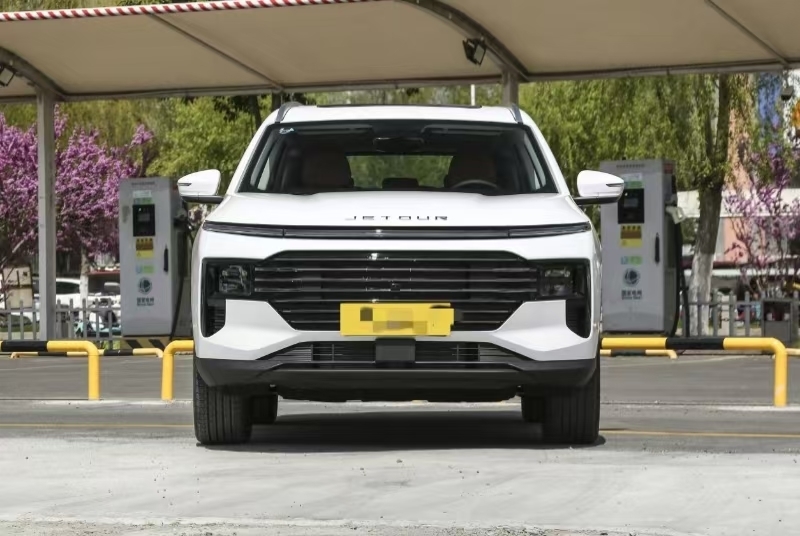 سيارة جيتور SUV ذات مسافة منخفضة، دفع رباعي، ناقل حركة أوتوماتيكي، موديل 2025، بلون مخصص