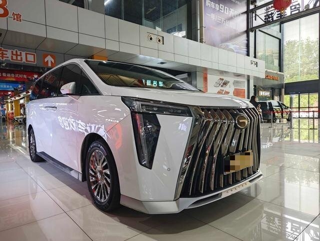 تطبيق معقول من طراز ترامشي M8 2023 Grandmaster Series 2.0TGDI Ultimate Edition للبيع