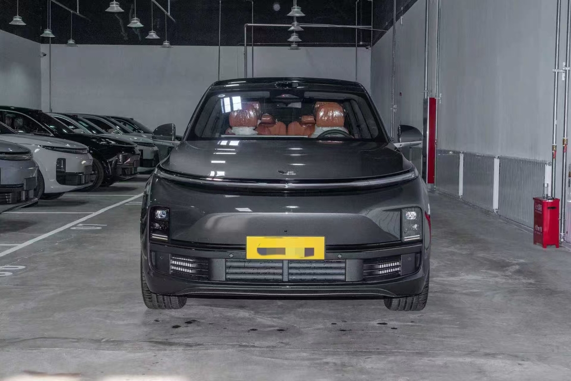 Li9 الجديد للتصدير مثالية 2025 العام النقل الشخصي الكهربائي والبنزيني الهجين منخفض الأميال