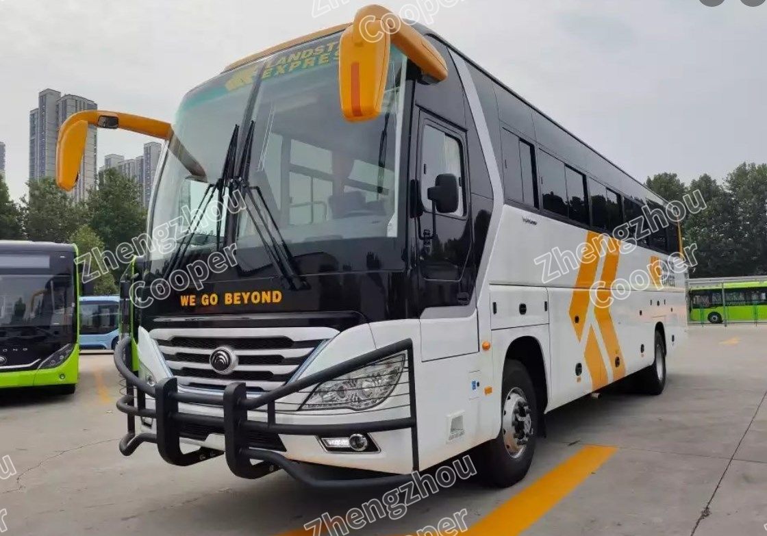 ZK6120D Yutong حافلة ركاب جديدة تمامًا 2025 67 مقعدًا 2 + 3 تصميم Cum-Mins اثنين من أبواب الركاب وباب السائق واحد حافلة فاخرة ذات القيادة اليمنى