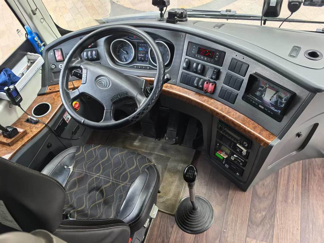 الديزل المستعمل 12m يوتونغ حافلة حافلة 50 مقعد فايتشاي جولة المطار الكنيسة المدرسة المتنقلة الحضرية الحضرية الحضرية الحافلات Rhd / Lhd