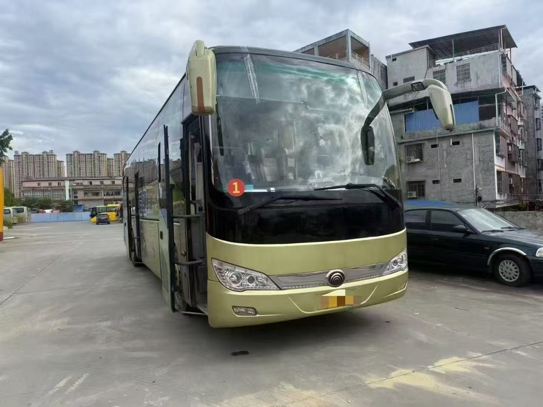 استخدام 49 مقعد ديزل يوتونغ حافلة موظف فايتشاي جولة المطار الكنيسة المدرسة المتنقلة الحضرية الحضرية الحافلات بين المدن Rhd / Lhd