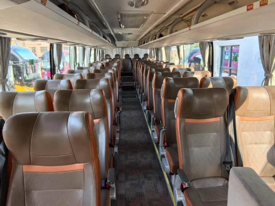 حافلة يوتونغ ديزل مستعملة بـ 50 مقعدًا، محرك Weichai، للحافلات السياحية، بين المدن، الحضرية، يمين/يسار القيادة