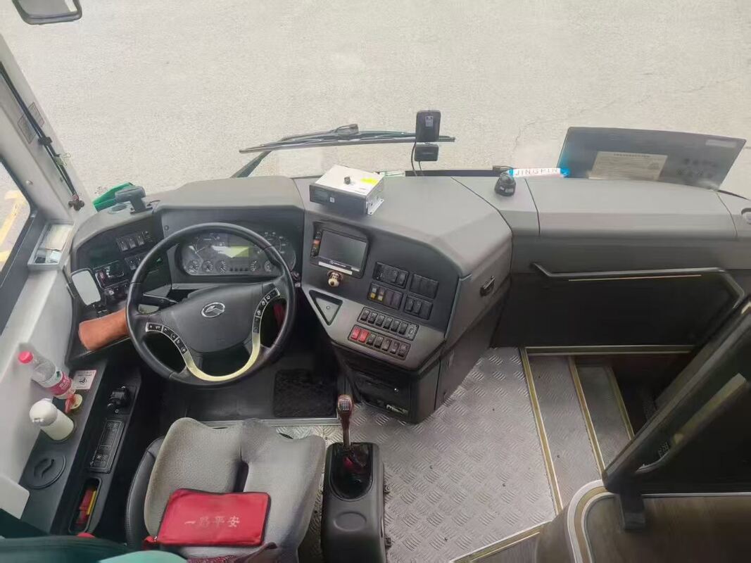 50 مقعد من الديزل كينغلونغ حافلة عربية غانا الكونغو وي تشاي جولة محرك بين المدينة الحافلات بين المدن Rhd / Lhd