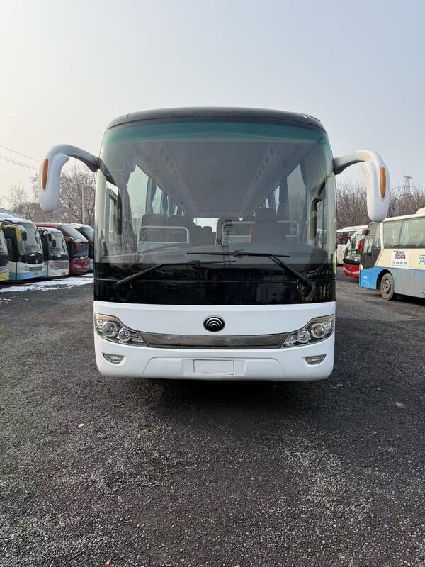 حافلة سياحية مستعملة يوتونغ Zk6121 يوتشاي 330 حصان ورقة الربيع 67 مقعد نقل اليكس مع تكييف الهواء