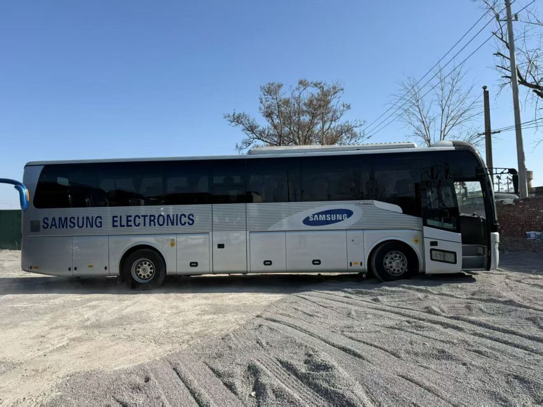 حافلة يوتونغ Zk6122 يوتشاي 330 حصان ورقة الربيع 51 مقعد