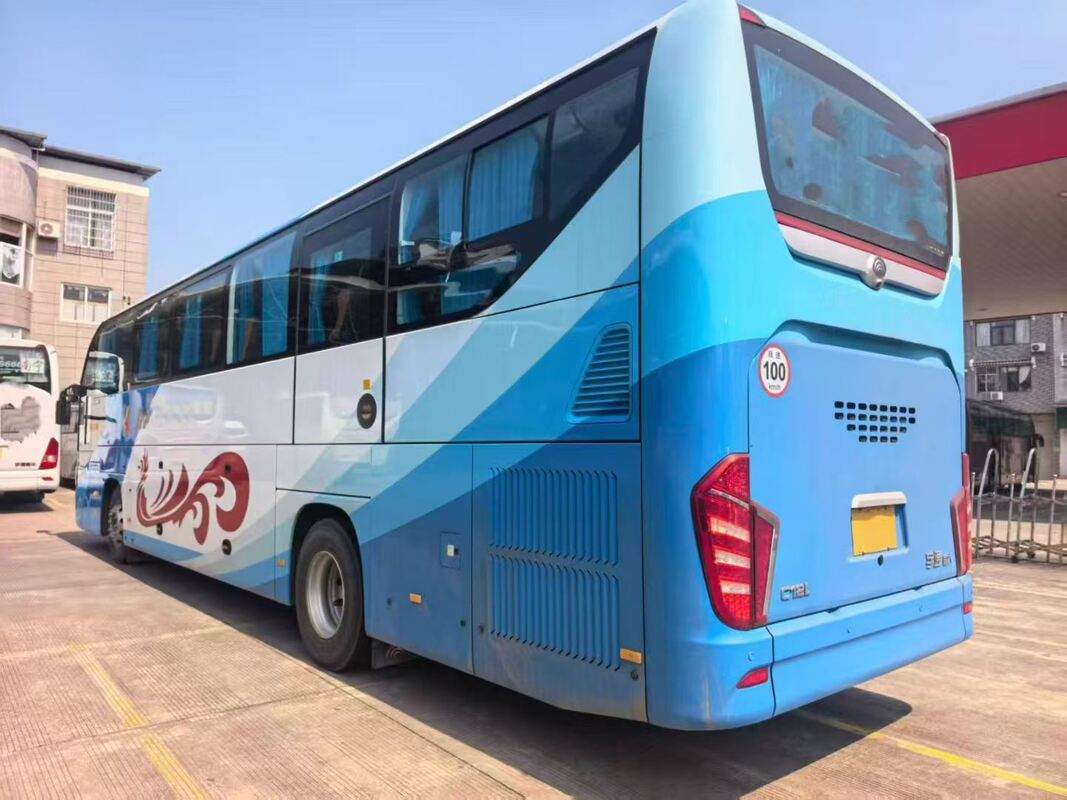 الحافلات المستعملة Yutong Zk6128 Weichai 375hp يورو 5 ورقة الربيع 48 مقعد نقل اليكس مع تكييف الهواء للنقل أو المسافات الطويلة