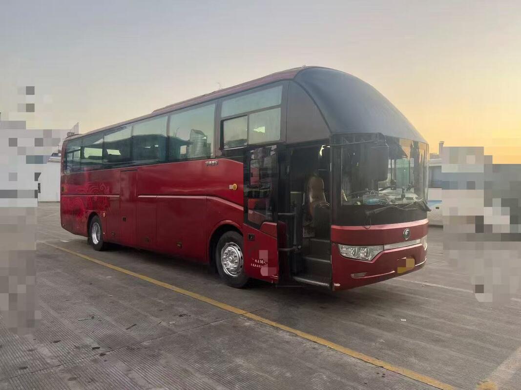 الحافلات المستعملة Yutong Zk6122 Yuchai 330hp يورو 3 ورقة الربيع 50 مقعد نقل لوكس مع تكييف الهواء للنقل أو المسافات الطويلة