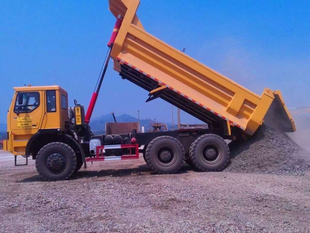 55 كم / ساعة Max Speed ​​Used شاحنة قلابة 8800 * 3275 * 4040 مع محرك Euro 3 Weichai