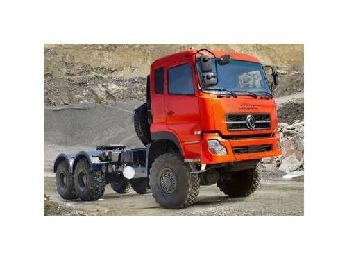 2016 سنة 375hp شاحنة جرار مستعملة دونغفنغ العلامة التجارية مع 6 × 6 RHD محرك الوضع