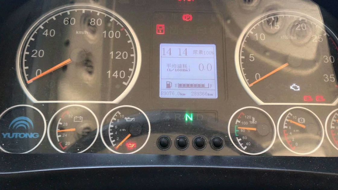 54 مقاعد 274KW تستخدم يوتونج الحافلات محرك Weichai أداء عظيم للسفر