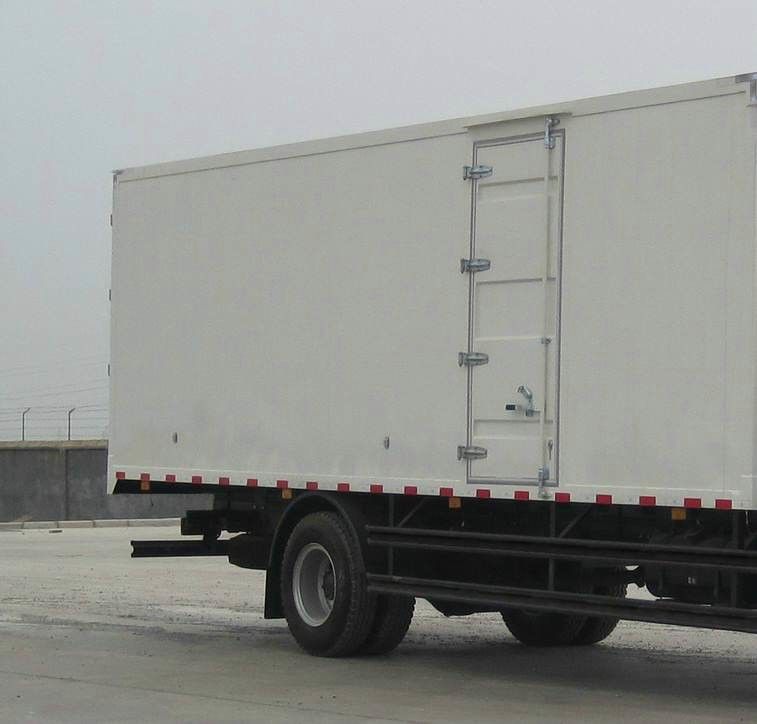 ساينو تراك هوو 2 اليد شاحنة 2015 سنة الصنع 160hp 4 × 2 وضع محرك 9995x2498x3750mm