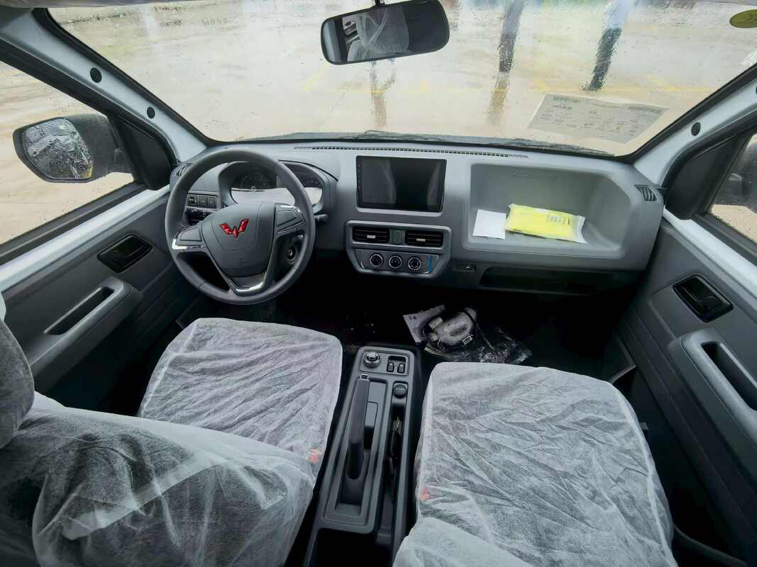 Wuling Yangguang EV، حافلة صغيرة كهربائية، شاحنة ركاب كهربائية ذات 9 مقاعد، حافلة مكوكية كهربائية نقية، حافلة كهربائية خفيفة، ميكروباص كهربائي LHD