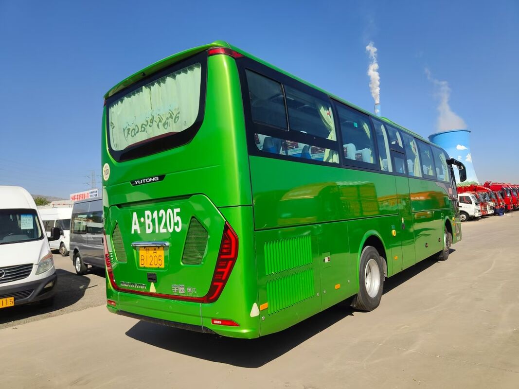 حافلة يوتونغ ZK6117 مستعملة بمحرك ديزل ويتشاي مزدوجة الأبواب تتسع لـ 50 مقعدًا فاخرة للسياحة LHD للبيع