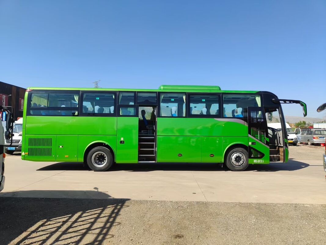 حافلة يوتونغ ZK6117 مستعملة بمحرك ديزل ويتشاي مزدوجة الأبواب تتسع لـ 50 مقعدًا فاخرة للسياحة LHD للبيع