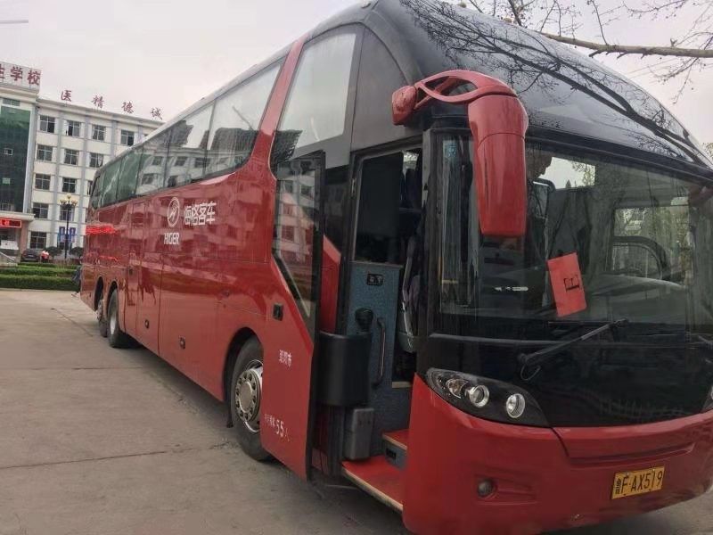 حافلات فاخرة KLQ6122 2nd Hand Coach Euro IV / V 24-57 مقاعد حافلة ركاب مستعملة