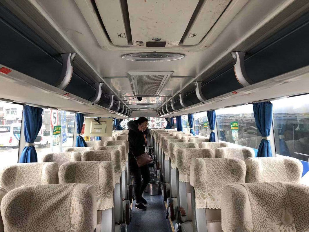 2014 سنة Yutong Buses 61 مقعدا طبقة واحدة ونصف مع لون مشرق