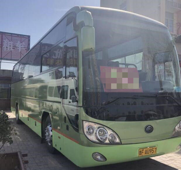 حافلات Yutong مستعملة متبادلة Zk 6107 موديل 55 مقعدًا بلون اختياري