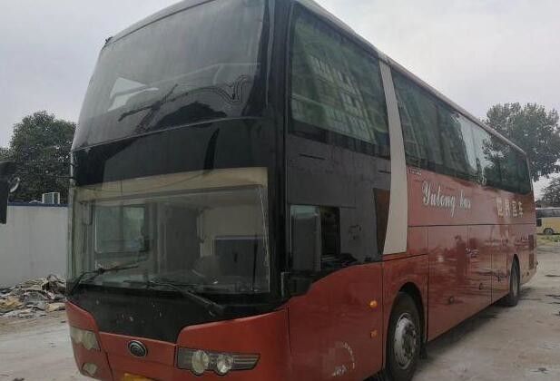 2013 سنة Yutong Buses Zk6125 Model Bus 57 Seat with Safe Airbag / Toilet