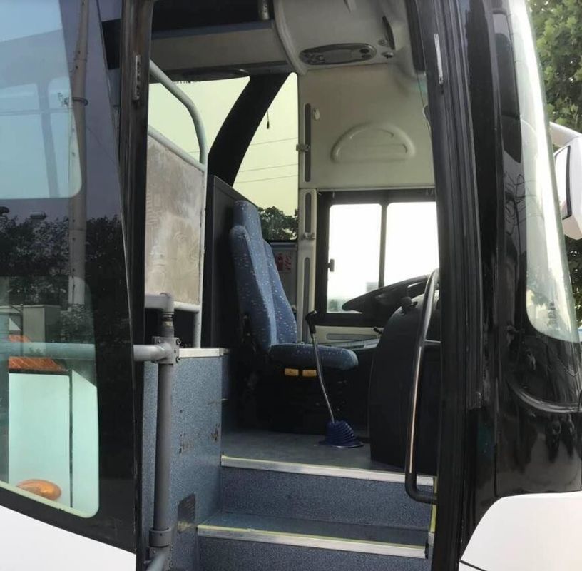 LHD / RHD تستخدم Yutong 45 Seater Bus 100km / H Max Speed ​​162kw Motor Power