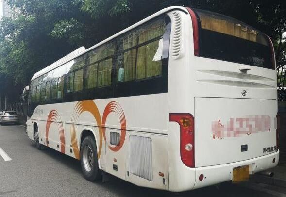 Golden Dragon Brand Passenger Trainers 2014 Year Diesel Euro IV Engine 47 المقاعد