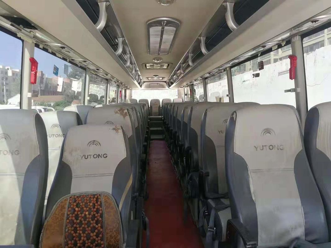 المقود الأيسر يستخدم 55 حافلة 2011 سنة 6120HY19 بنفسجي مع مقاعد جلدية