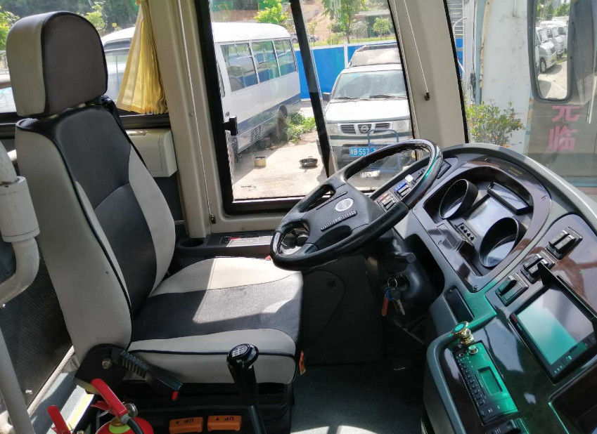38000km عدد الكيلومترات مستعملة حافلة ركاب مستعملة King Long LHD / RHD Bus 2015 Year 51 المقاعد