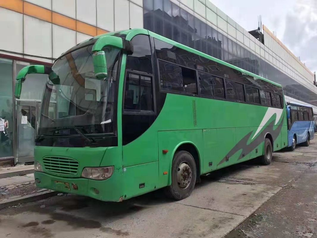 المحرك الأمامي الأخضر حافلة سياحية مستعملة 51 مقعدًا Two Door LHD / RHD Support ديزل 2010 السنة