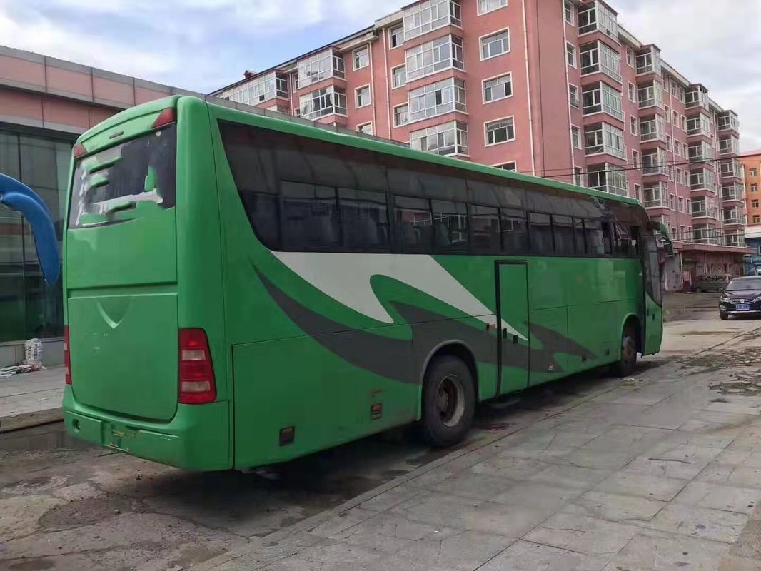 المحرك الأمامي الأخضر حافلة سياحية مستعملة 51 مقعدًا Two Door LHD / RHD Support ديزل 2010 السنة