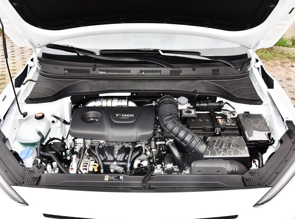 هيونداي مستعملة ميني باص 1.6T 177hp F7 علبة التروس 5 مقاعد سيارة الدفع الرباعي سيارة ميني 1800 مم العرض