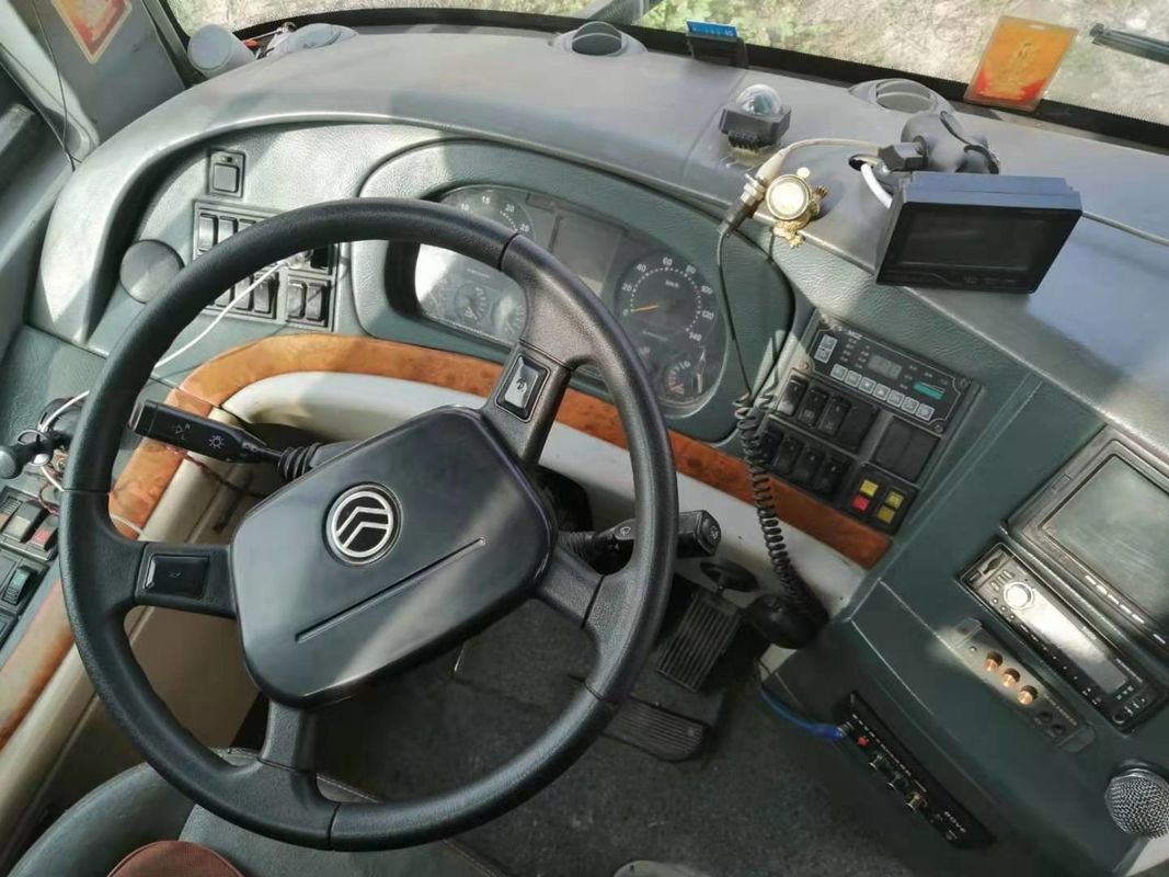 جولدن دراجون XML6125 موديل حافلة مستعملة 2010 سنة 55 مقاعد 100km / H السرعة القصوى