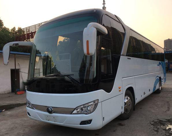 RHD / LHD Stock Promotion حافلة Yutong ZK6122 الموديل 12m طول 51 مقعدًا بحد أقصى 125 كم / ساعة