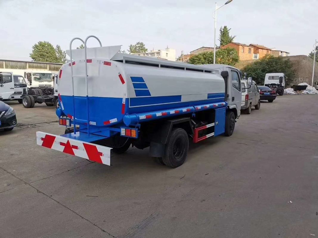 خفيفة واجب 4X2 5000L شاحنة صهريج وقود النفط 5m3 التزود بالوقود شاحنة ISO شهادة