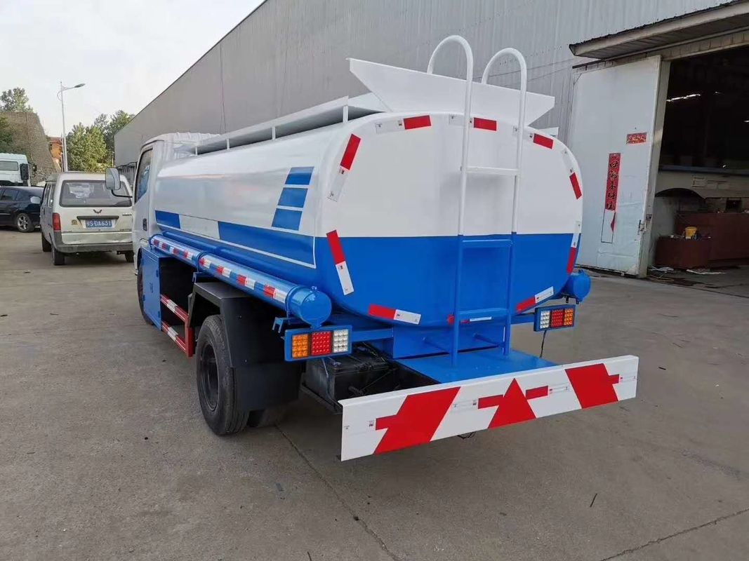 خفيفة واجب 4X2 5000L شاحنة صهريج وقود النفط 5m3 التزود بالوقود شاحنة ISO شهادة