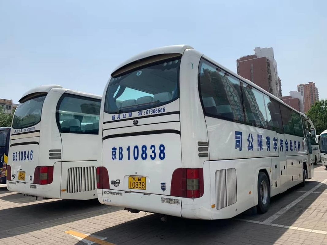 2012 سنة Yutong 51 مقعدًا LHD Spring 2nd Hand ZK6110 باللون الأبيض