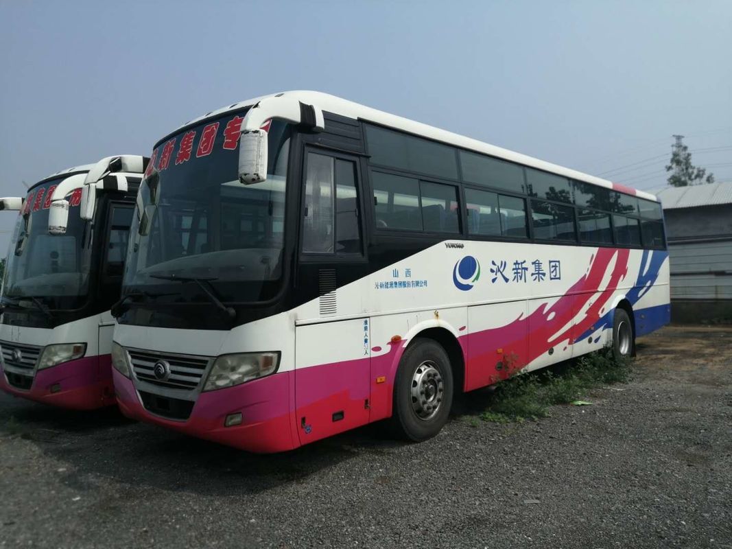 تستخدم Yutong Bus ZK-6112D 53 مقعدًا 110 كم / ساعة تستخدم الحافلة الأمامية المحرك