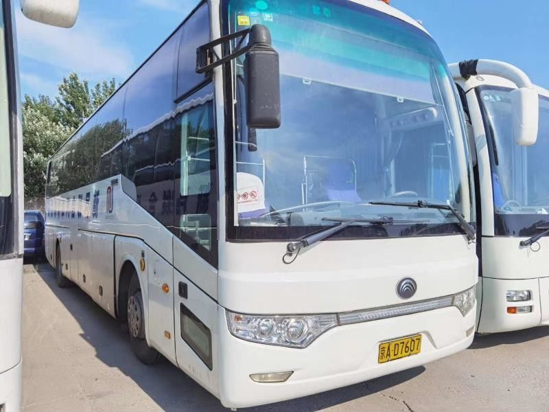 2010 سنة ديزل Yutong ZK6122 51 مقاعد RHD مستعملة حافلة سفر داخلية فاخرة