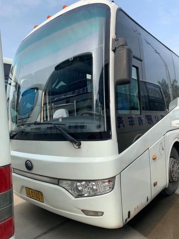 2010 سنة ديزل Yutong ZK6122 51 مقاعد RHD مستعملة حافلة سفر داخلية فاخرة
