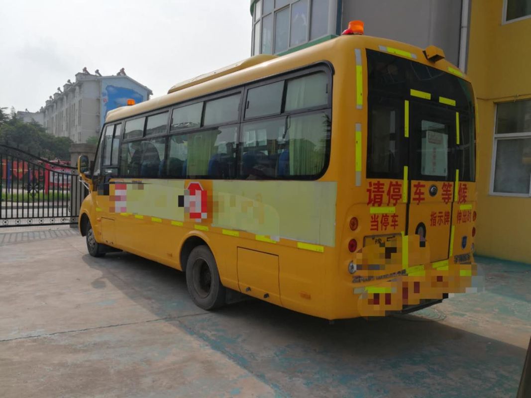 95kw محرك ديزل 2017 سنة 36 مقعدًا تستخدم Yutong Bus School حافلة Euro III Standard
