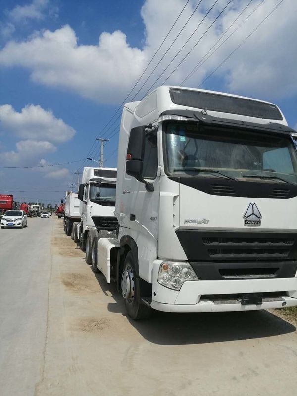 الصين ساينو تراك هوو A7 رأس شاحنة جرار 6 × 4 بألوان مختلفة