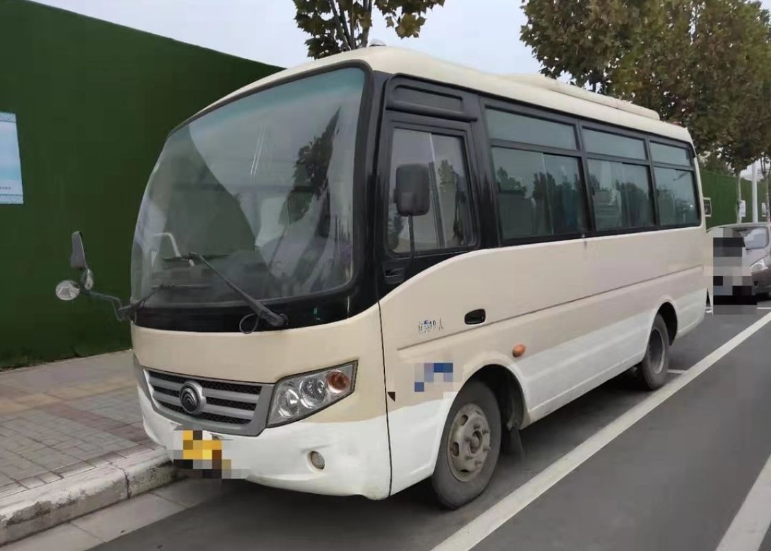 2011 سنة مستعملة Yutong حافلة موديل ZK6608 19 مقعدًا طراز المقود الأيسر ZK6608 بدون حوادث 2 محور