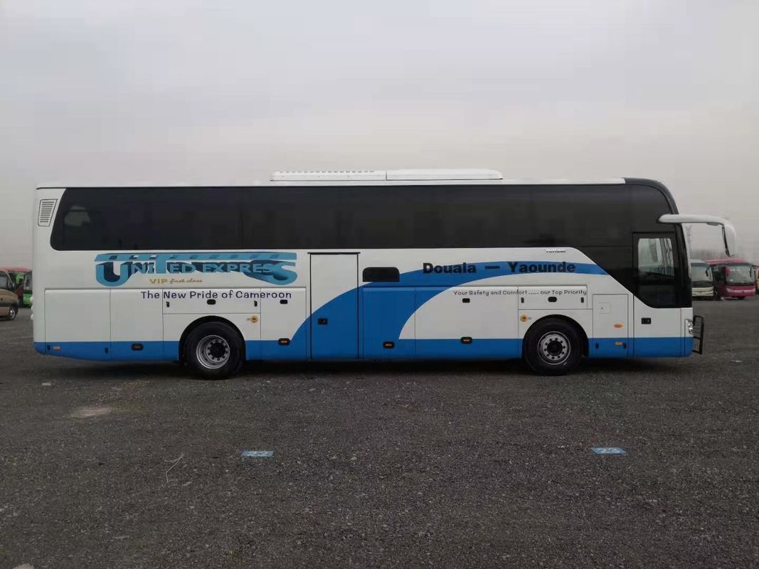 العلامة التجارية الجديدة Yutong Bus ZK6122H9 مع 55 مقعدًا باللون الأبيض في المحرك الخلفي الترويجي